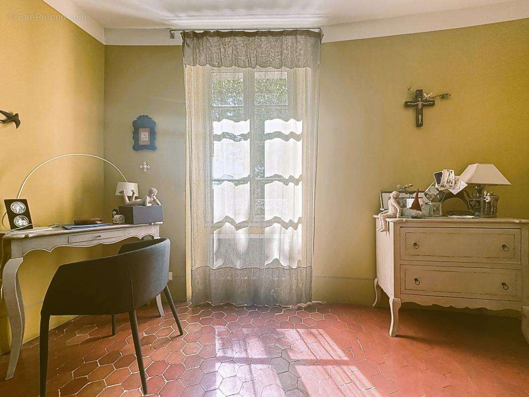 Maison à CHATEAURENARD