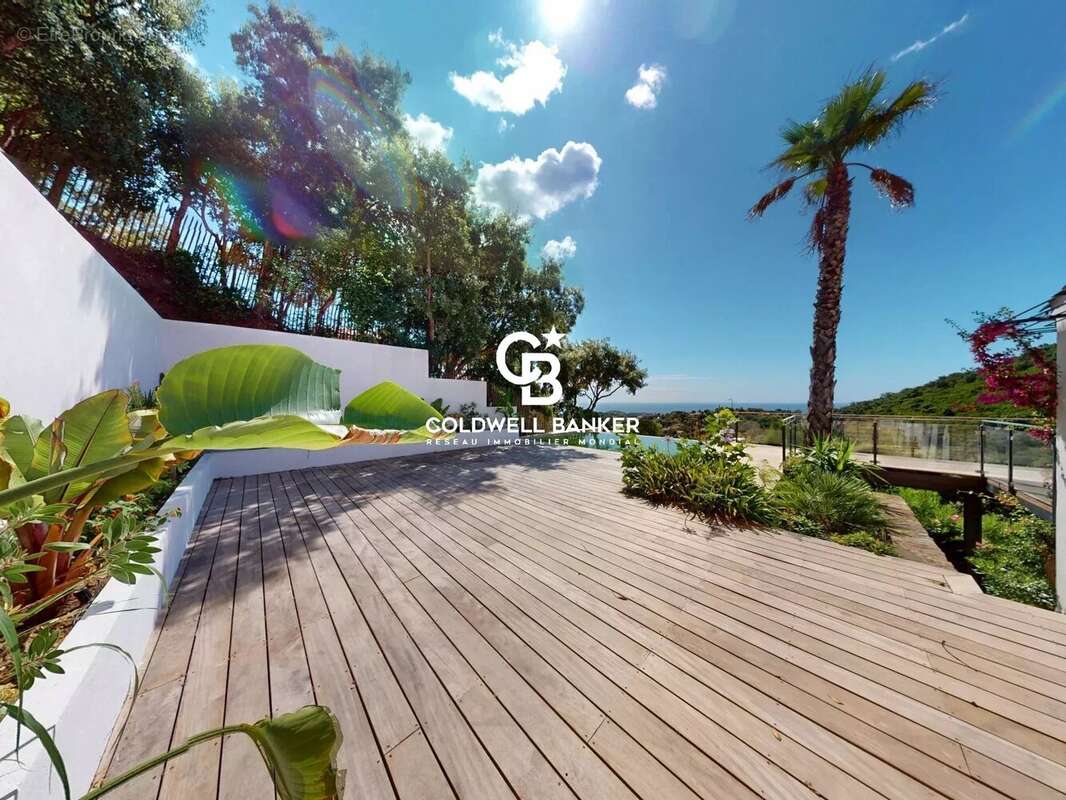 Maison à CAVALAIRE-SUR-MER