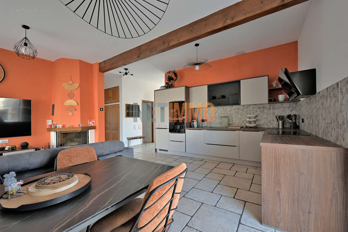 Villa plain-pied avec piscine - photo 3
