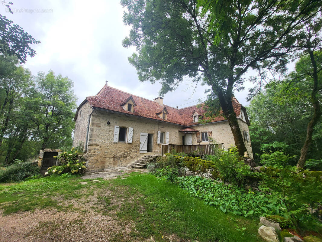 Maison à ISSEPTS