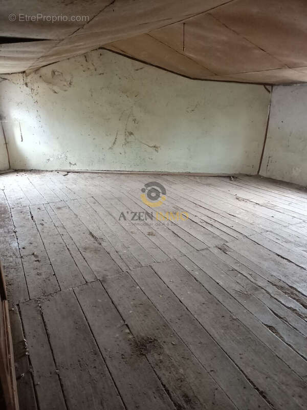 Maison à NUEIL-LES-AUBIERS