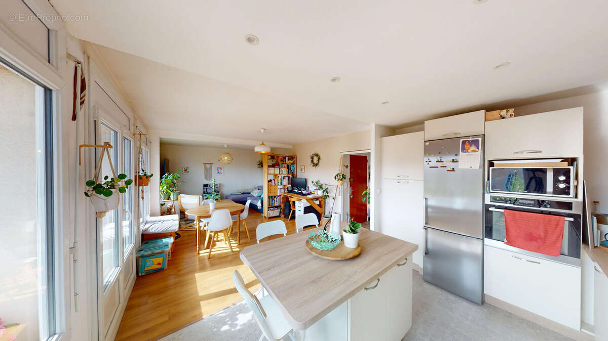 Appartement avec balcon et garage - photo 3