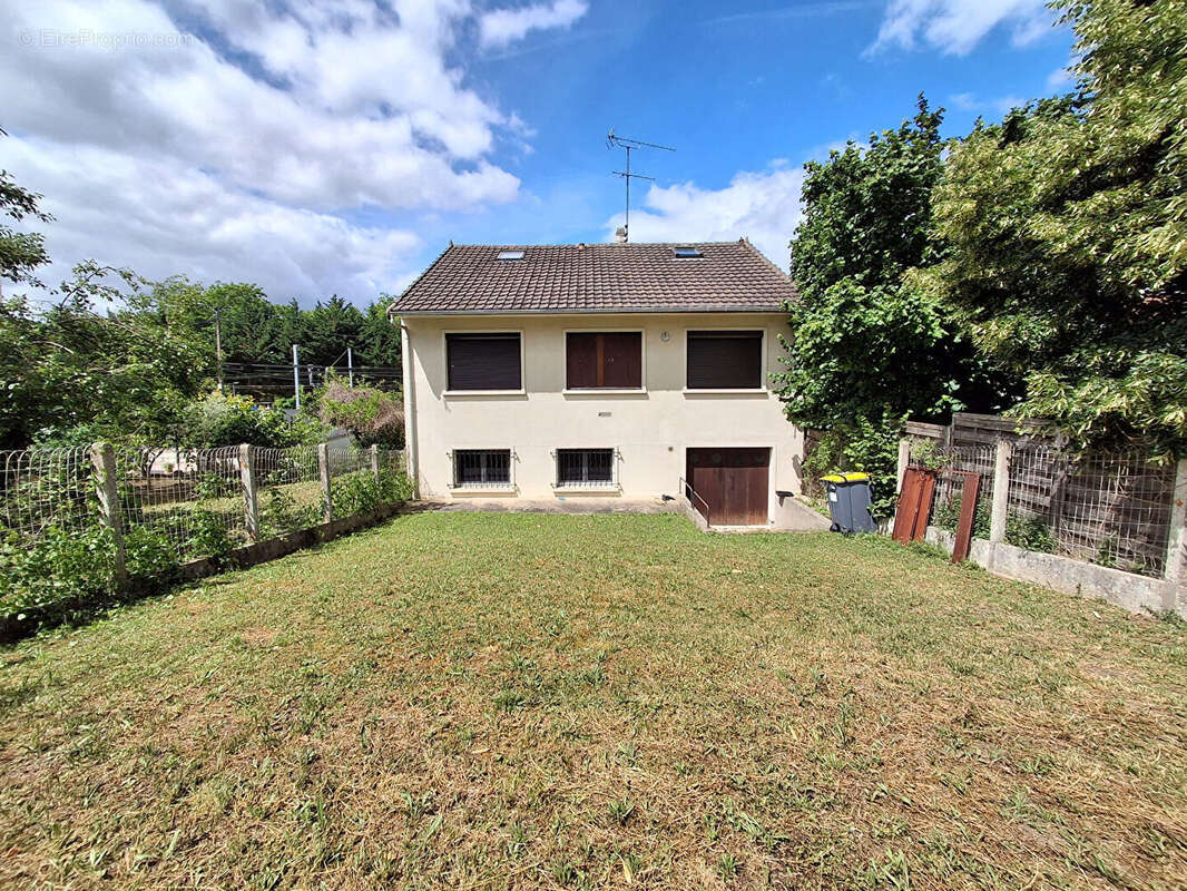 Appartement à CORBEIL-ESSONNES