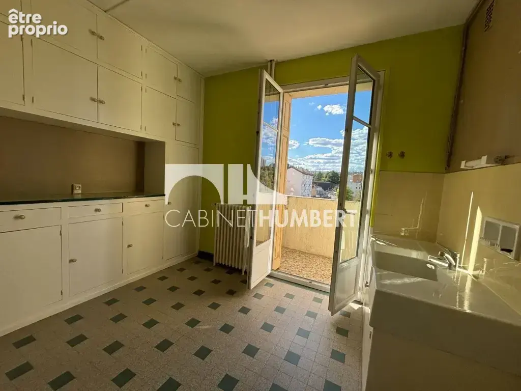 Appartement 3 pièces 71 m² à vendre à Saint-Etienne (42000) - photo 5