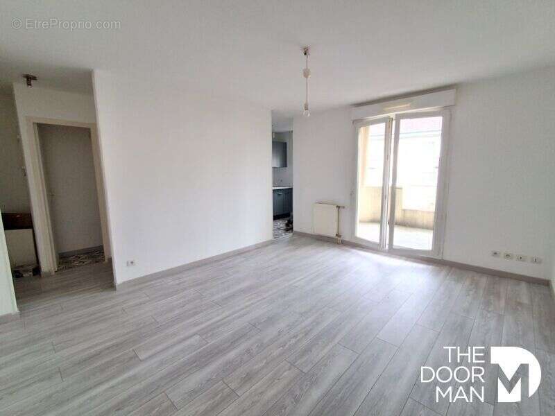 Appartement à LE PERRAY-EN-YVELINES