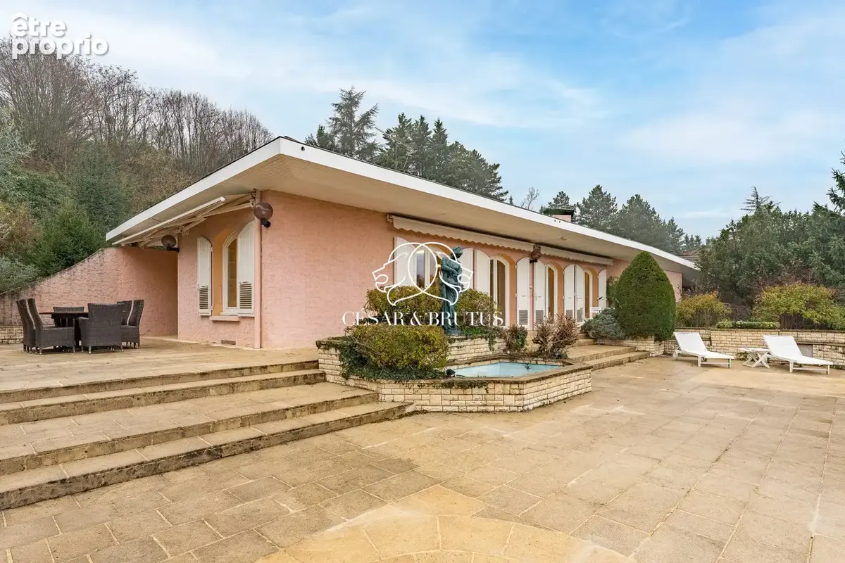 Maison 355 m² à Collonges-Au-Mont-D'or  - photo 7