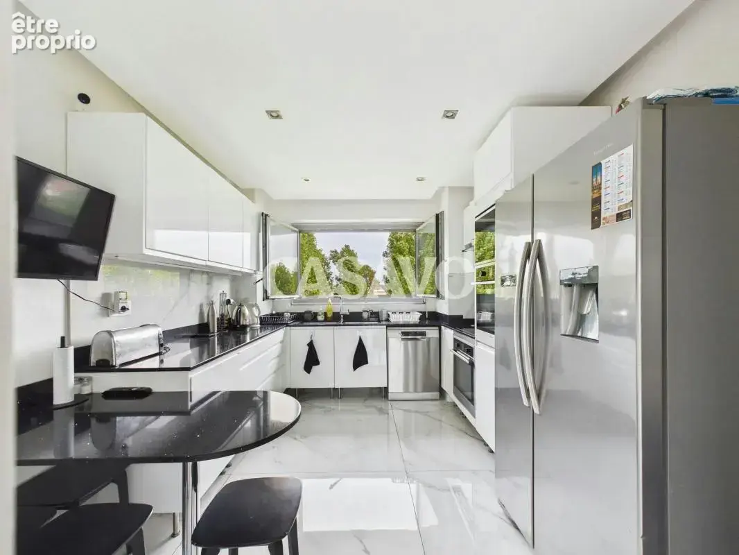 Vente Appartement 5 pièces de 117m² - 94210 Saint-Maur-des-Fossés - photo 5