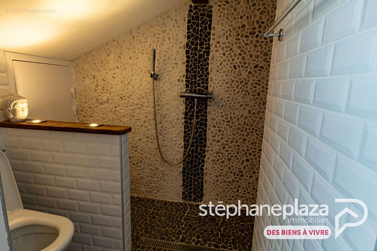 Maison à VERSAILLEUX