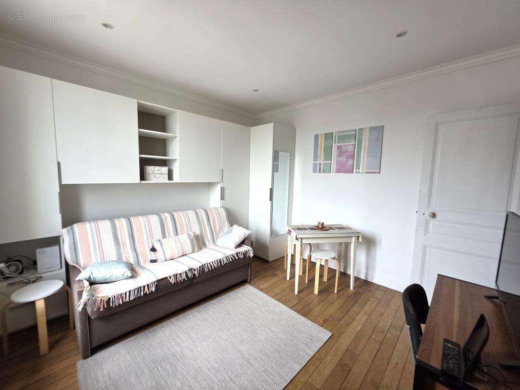 Appartement à ISSY-LES-MOULINEAUX