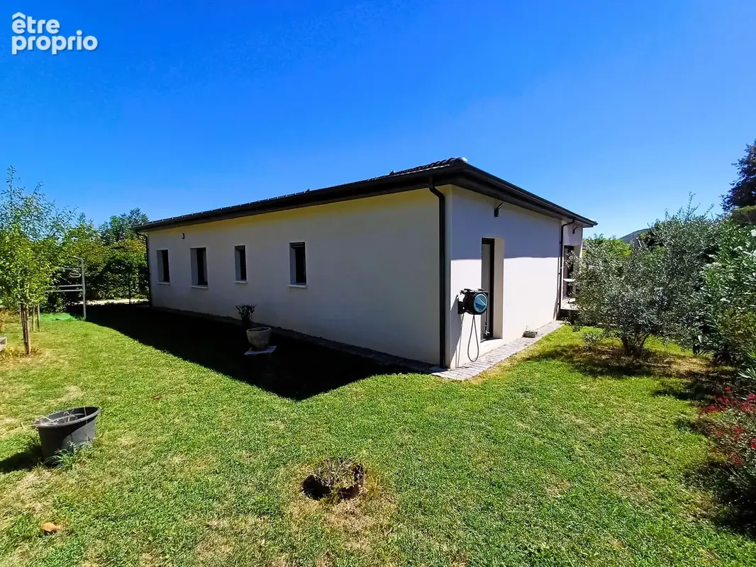 Maison moderne plain-pied 134 m2, 4 chambres, piscine, garage, DPE A sur parcelle de 805 m2 - photo 15