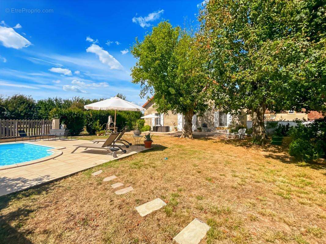 Maison à LAMONZIE-SAINT-MARTIN