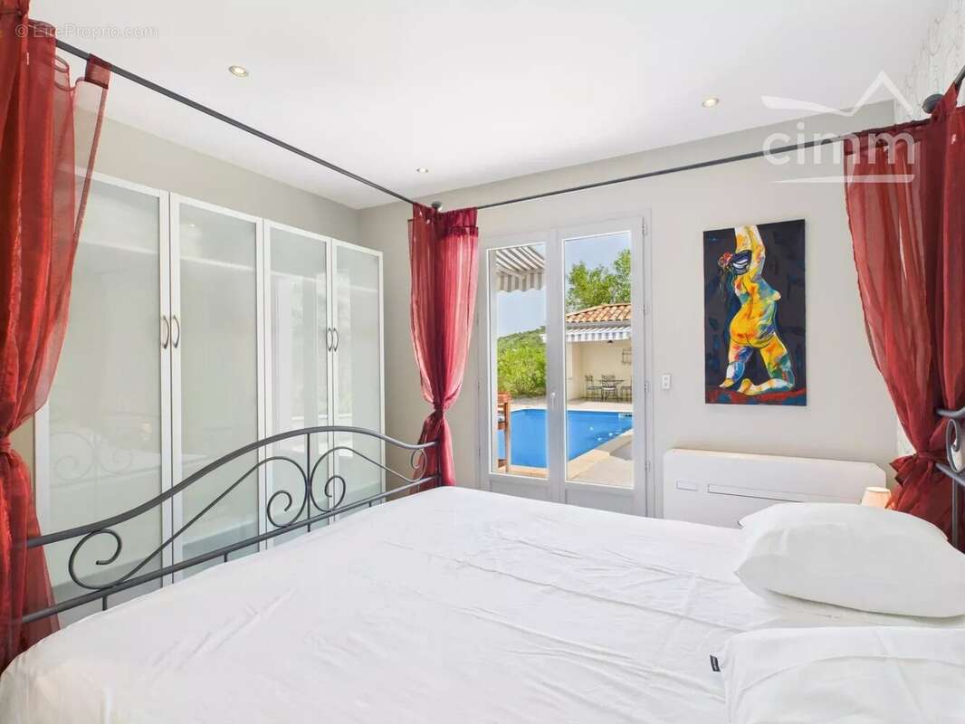 Villa contemporaine avec vue imprenable à Les Vans - photo 8