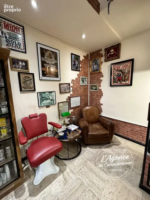 Fonds de commerce salon de coiffure barbier 55 m2 idealement situe dans le centre ville de hyeres - photo 9