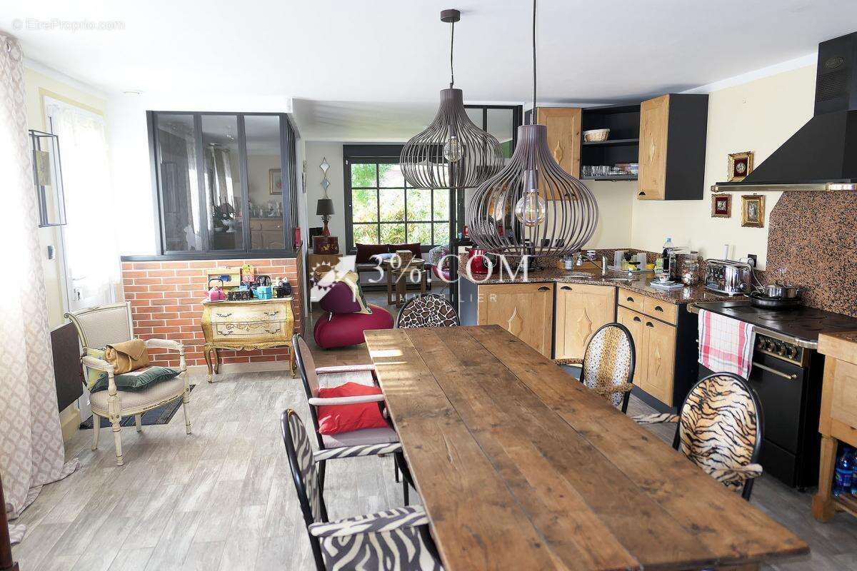 Maison à SAINT-REMY-BOSCROCOURT