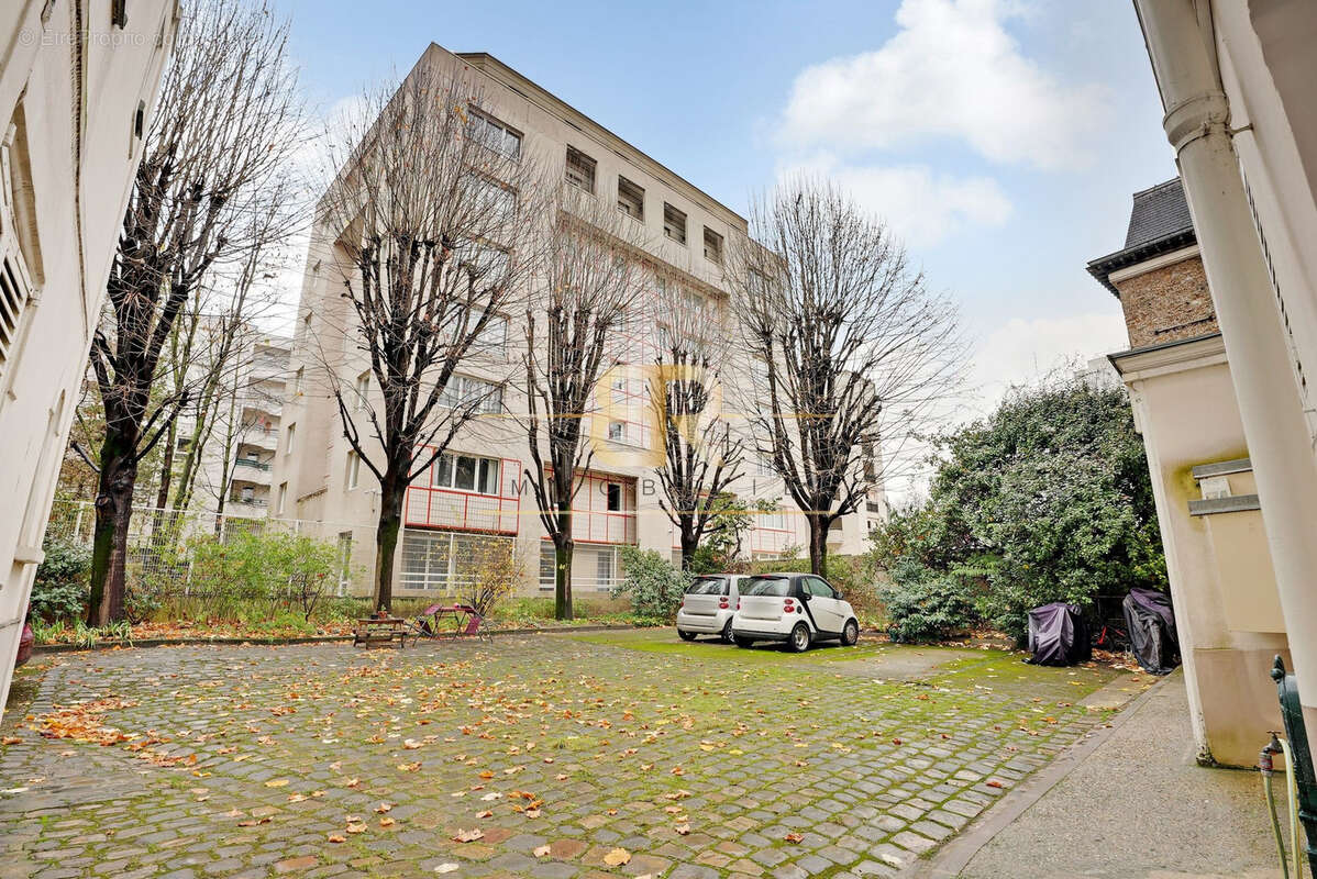 Appartement à PARIS-12E
