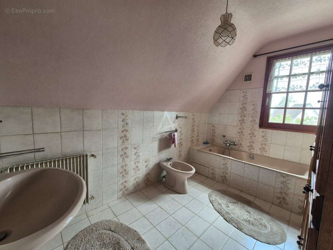 Maison à BRETTEVILLE-SUR-ODON