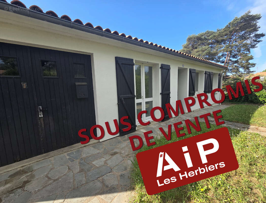 Maison à LES HERBIERS