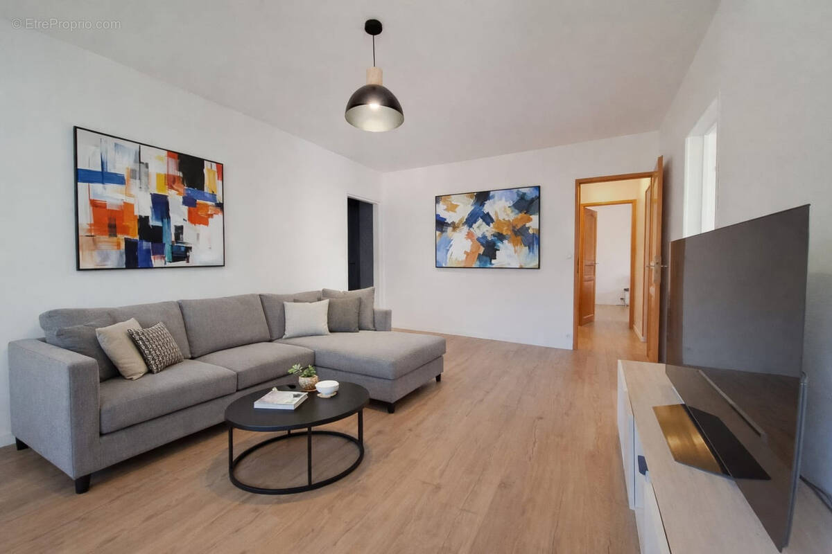 Appartement à LA VALETTE-DU-VAR