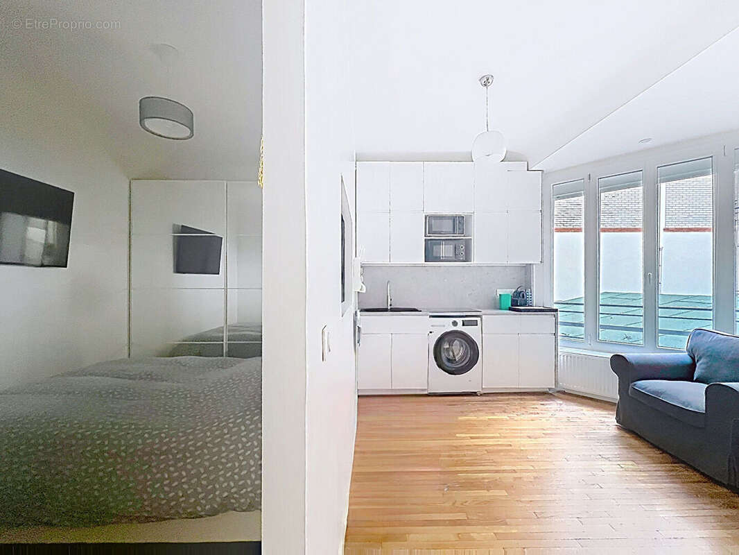Appartement paris 2ème - grand studio / 2 pieces - 28.01 m2 - sentier / grands boulevards - photo 3