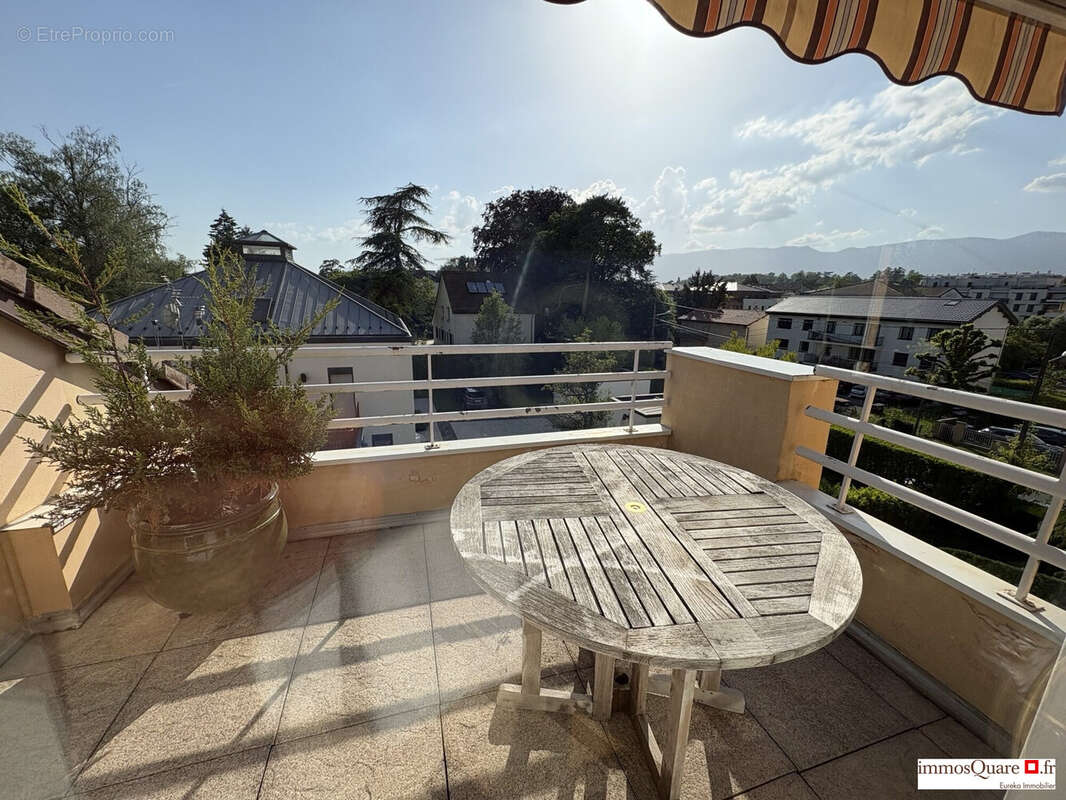 Appartement à FERNEY-VOLTAIRE