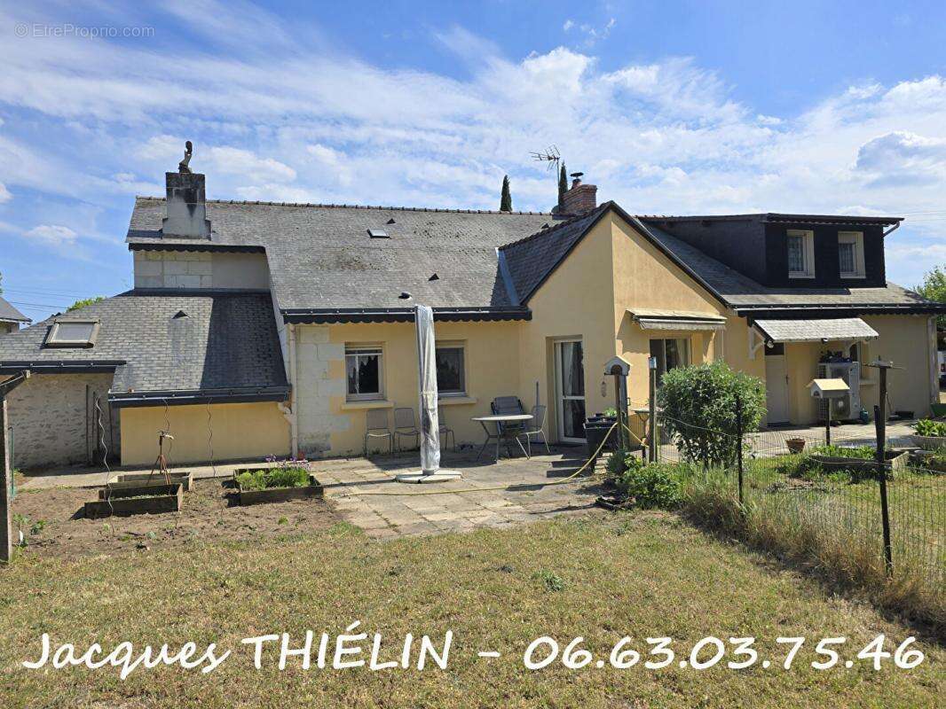 Maison à LONGUE-JUMELLES