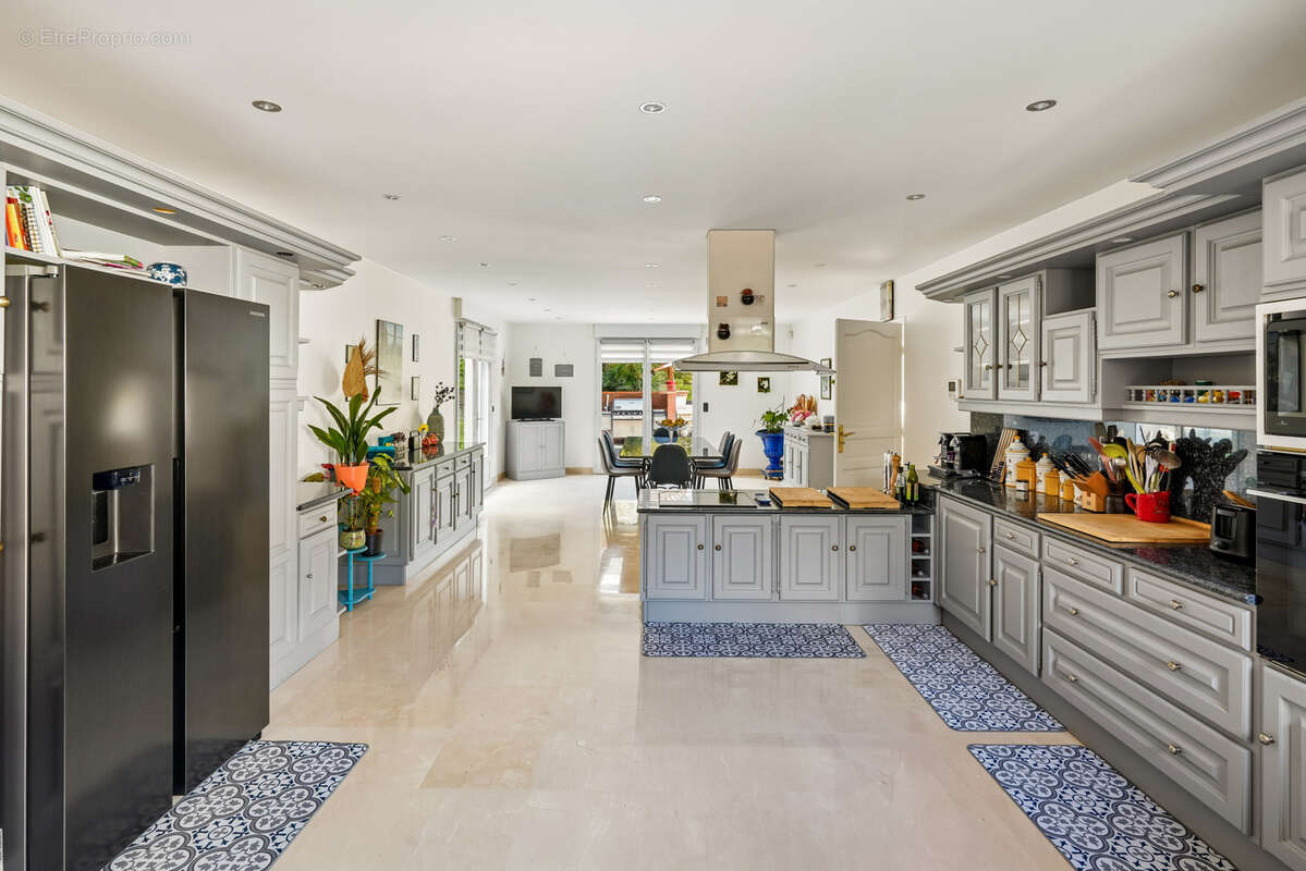 Maison à LOUVECIENNES