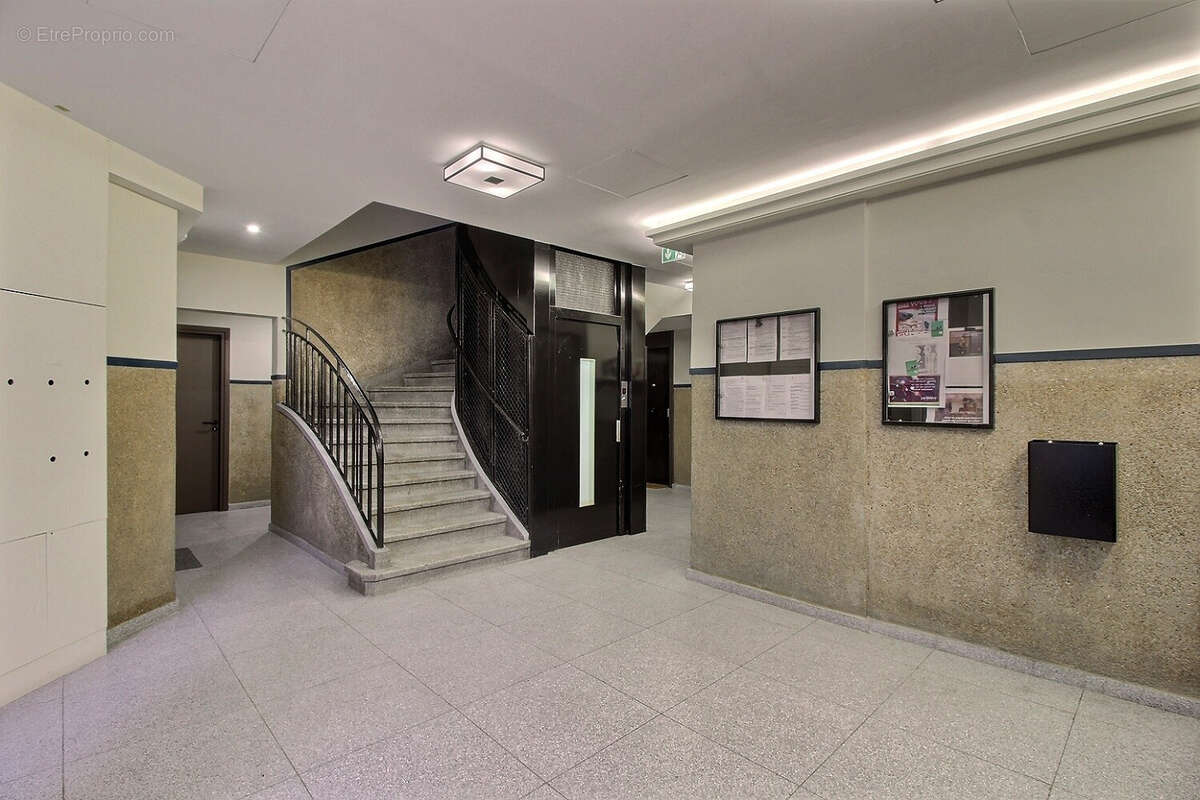 Appartement à PARIS-18E