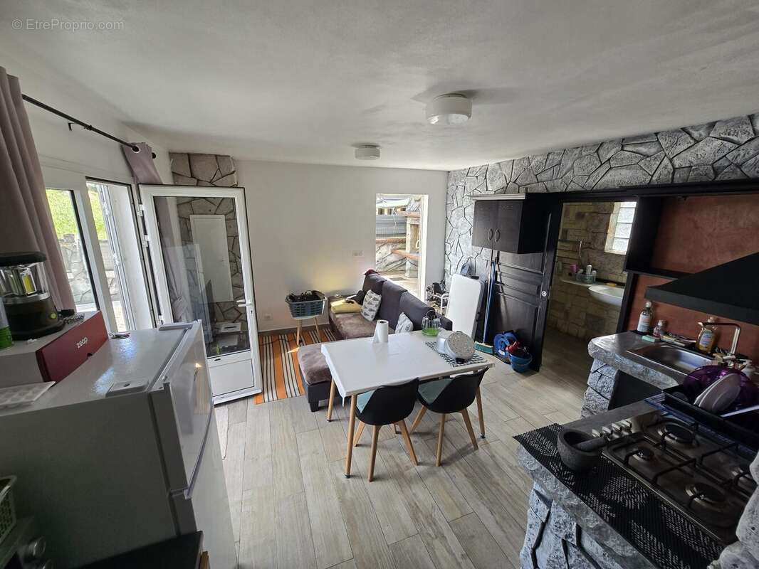 Maison à LA PLAINE-DES-PALMISTES