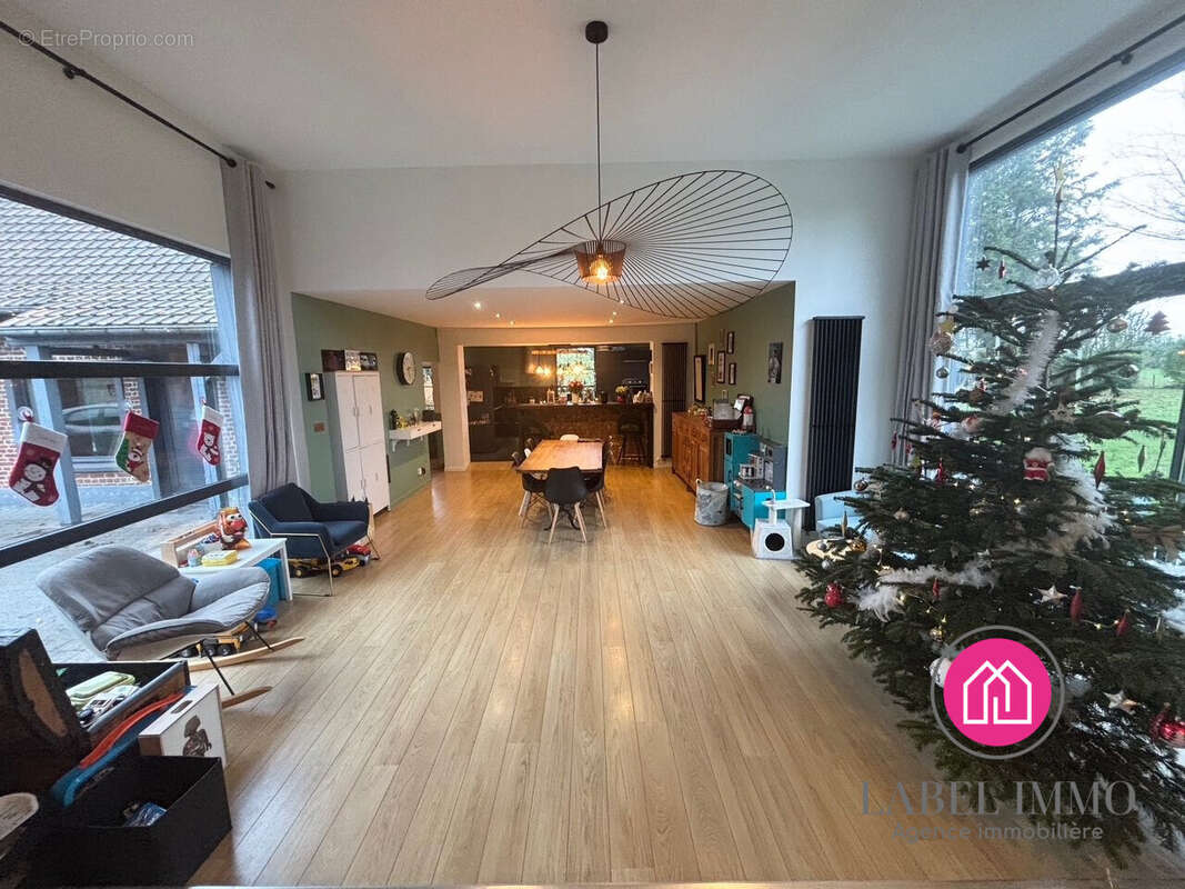 Maison à BRUILLE-SAINT-AMAND