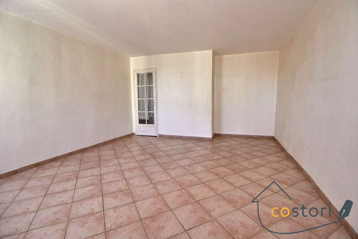 Appartement à TRANS-EN-PROVENCE