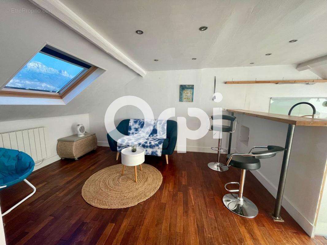 Appartement à VILLARD-BONNOT