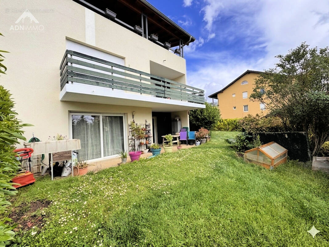 Appartement à THOIRY