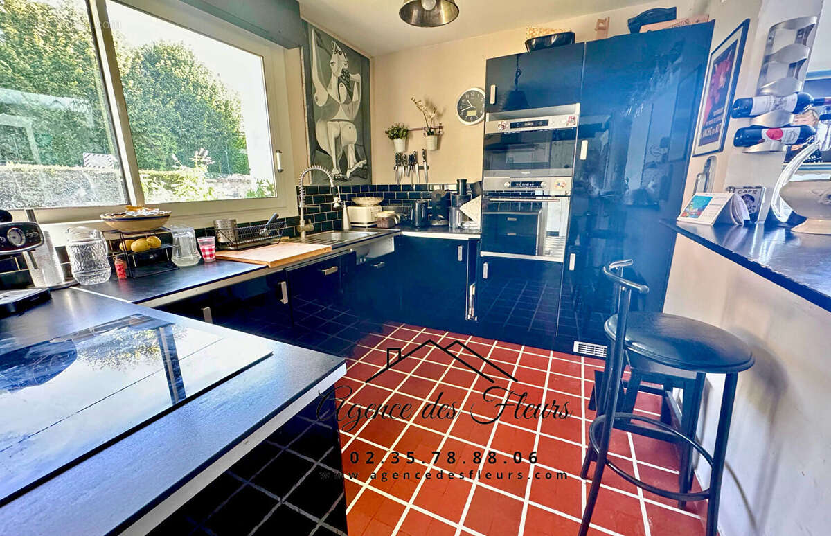 Maison à MONTFORT-SUR-RISLE