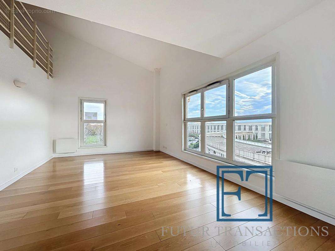 Appartement à VOISINS-LE-BRETONNEUX