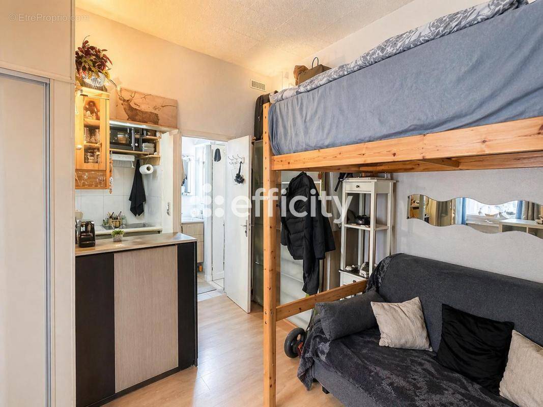 Appartement à PARIS-2E