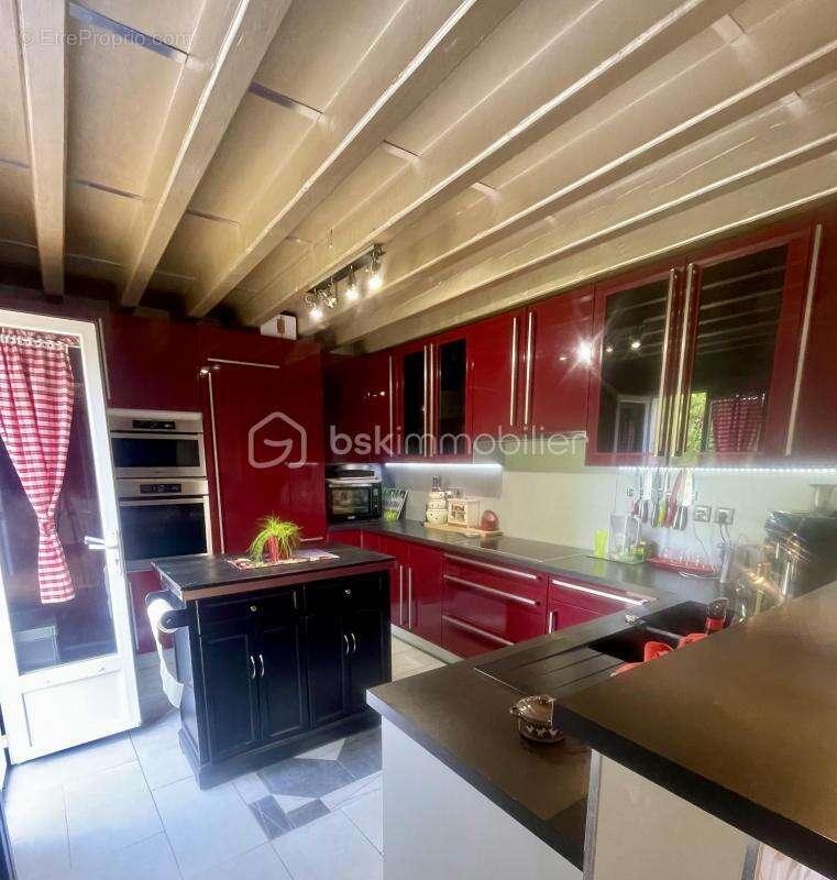 Maison à LA CHAPELLE-GAUTHIER