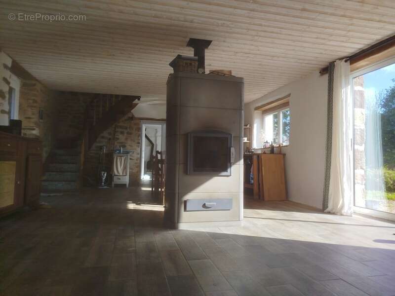 Maison à MELLIONNEC