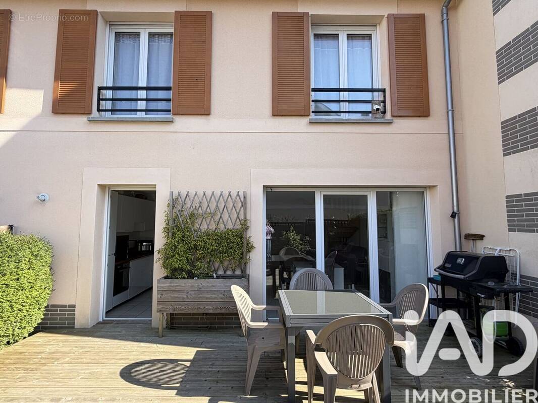 Photo 1 - Appartement à LA QUEUE-LES-YVELINES
