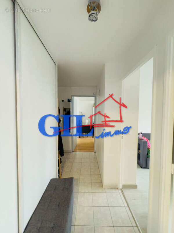 Appartement à SAVIGNY-LE-TEMPLE