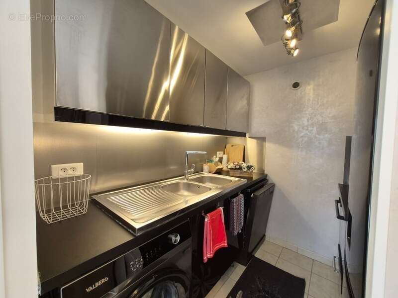 Maison à SOLLIES-VILLE