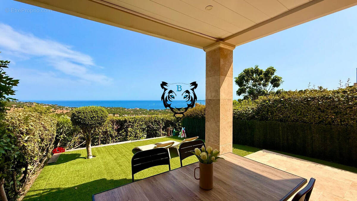 Maison à LES ISSAMBRES