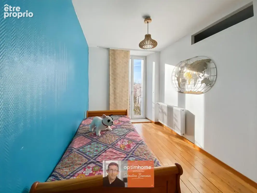 DOLE – Appartement duplex 85 m² – beaux volumes, parking et grande cave - photo 13