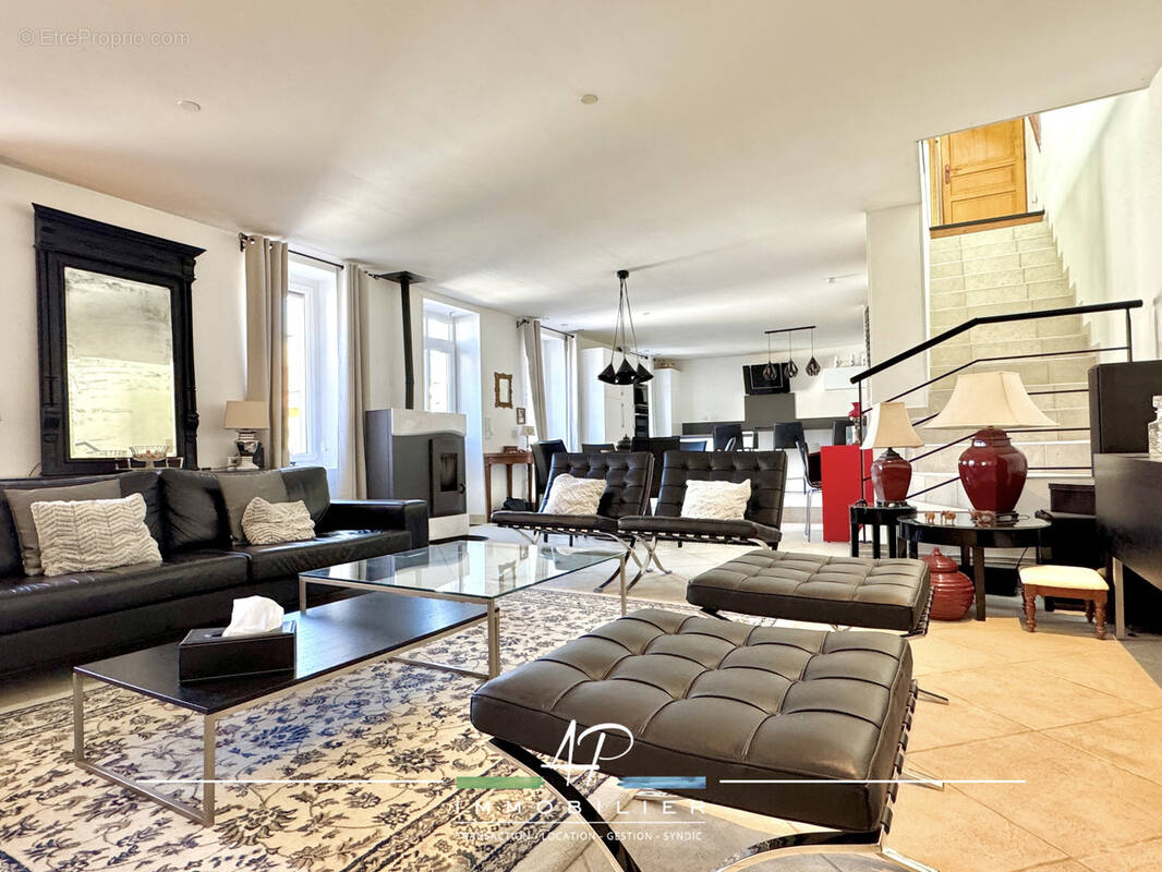 Maison à VELARS-SUR-OUCHE