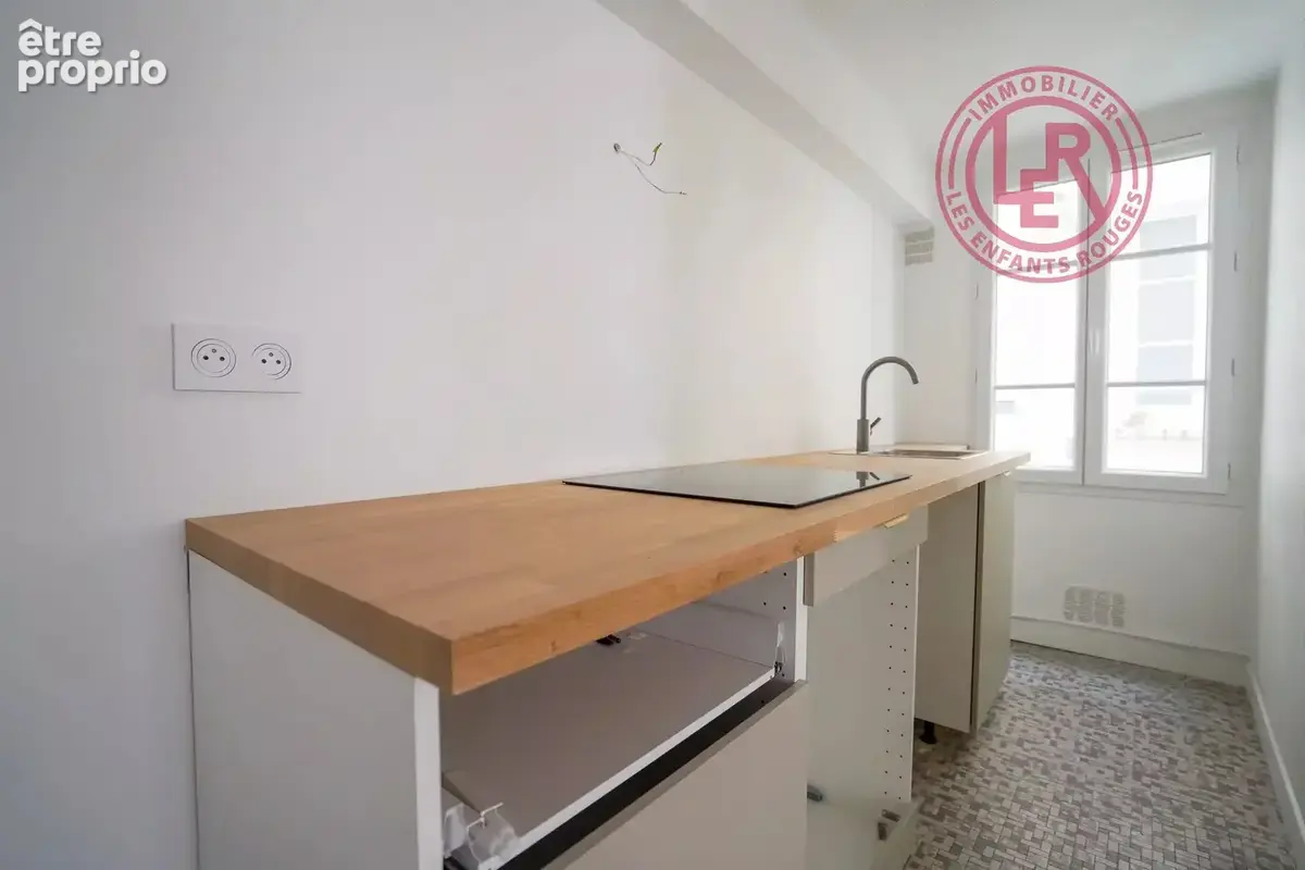 Paris 3ème - Appartement 3/4 pièces au 2ème étage plein Sud - photo 4