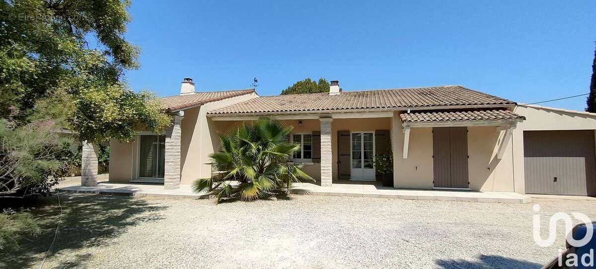 Photo 2 - Maison à ARLES