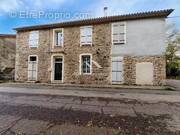 Maison à SAINT-JULIEN-LES-ROSIERS