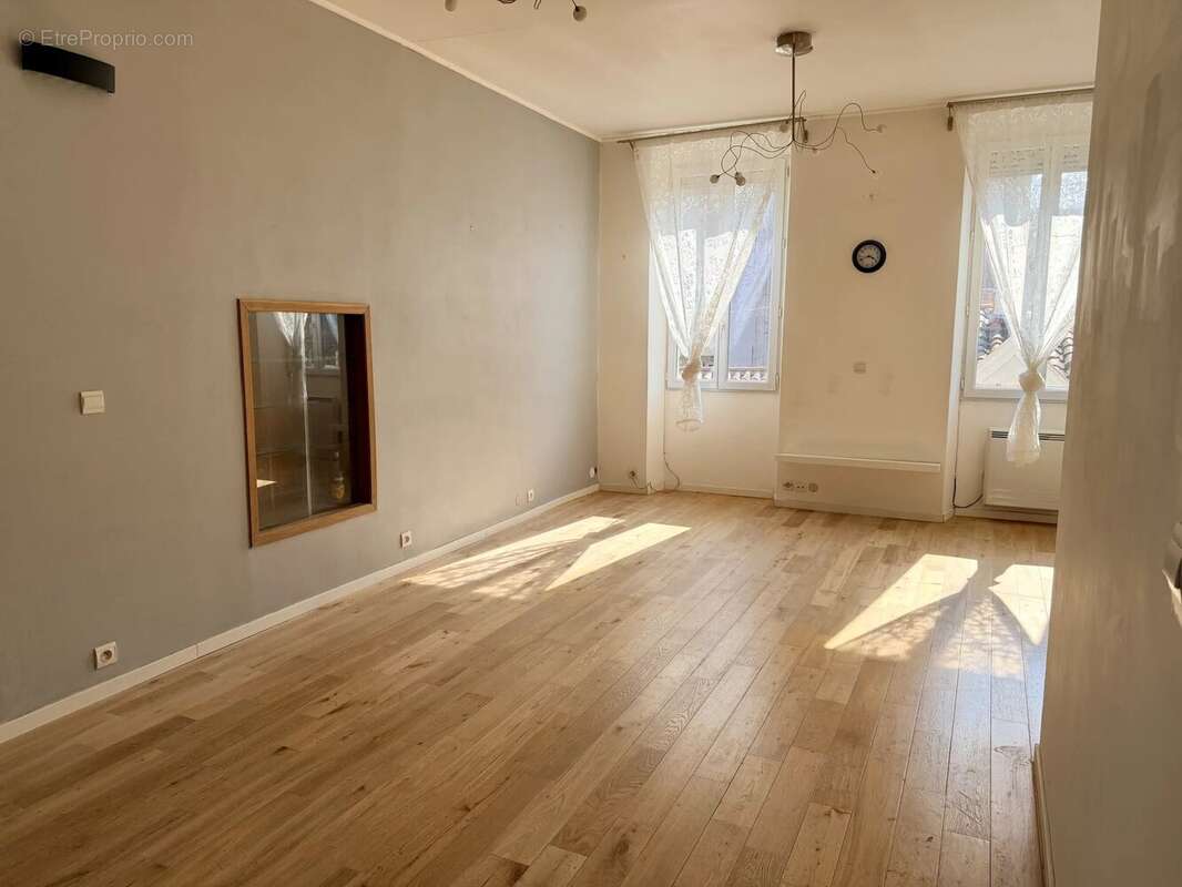Appartement à MARSEILLE-8E