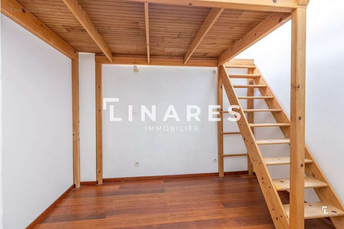 Appartement à MARSEILLE-2E