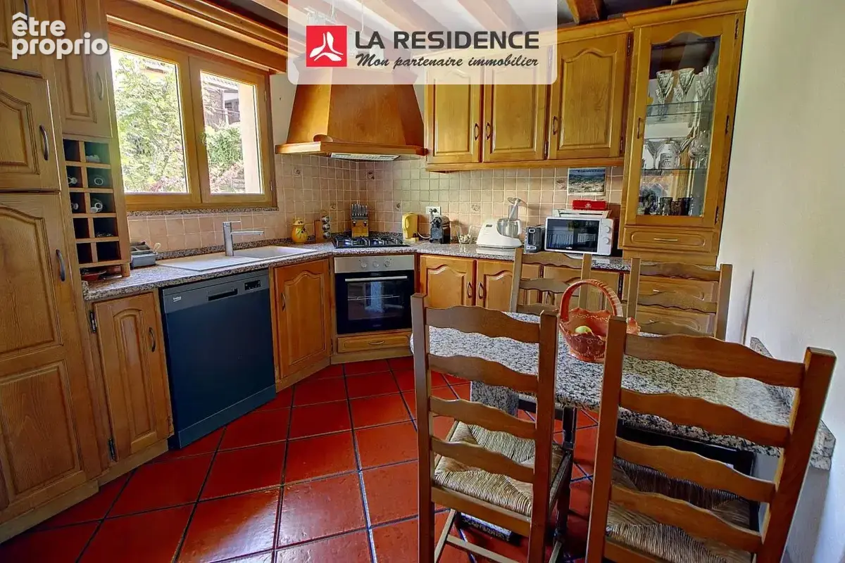 Maison 6 pièces 137 m² à vendre à Vaux-Sur-Seine (78740) - photo 3