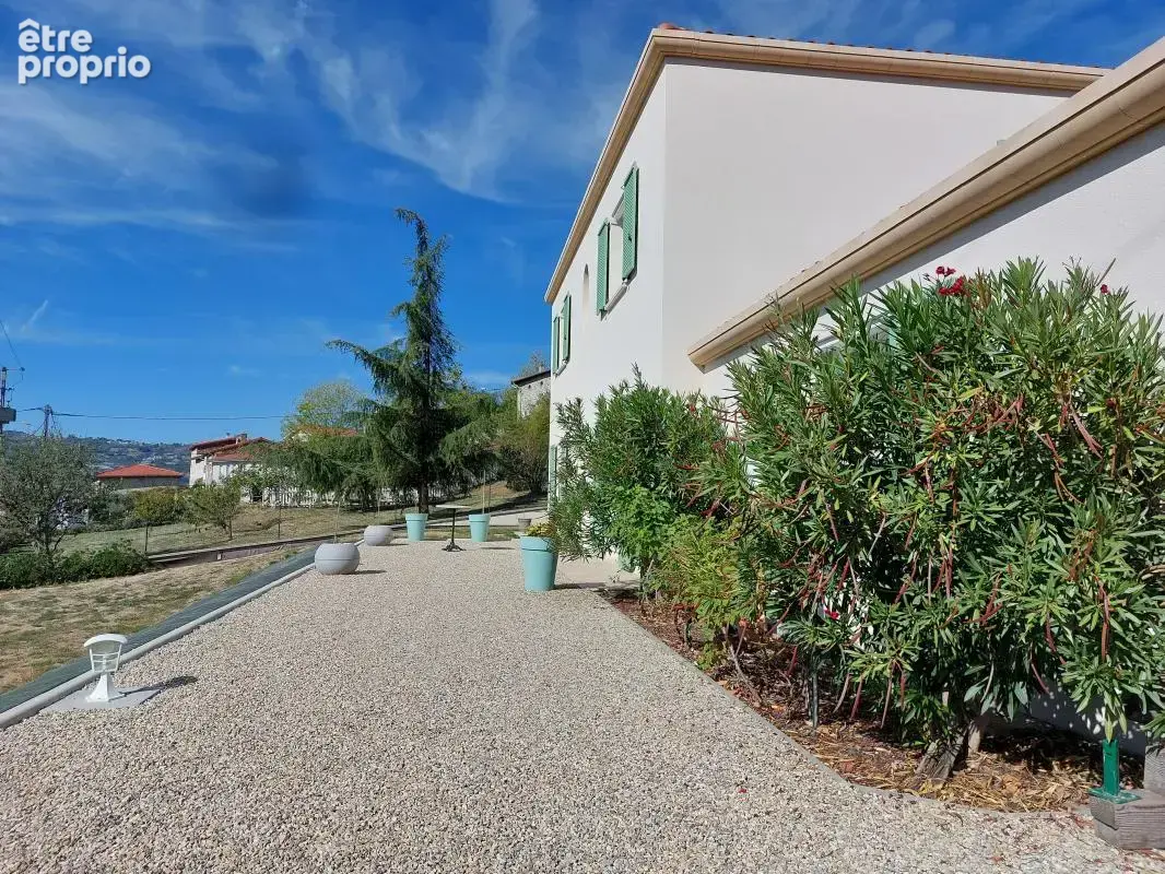 Maison 5 pièces 140 m² à vendre à Genilac (42800) - photo 4